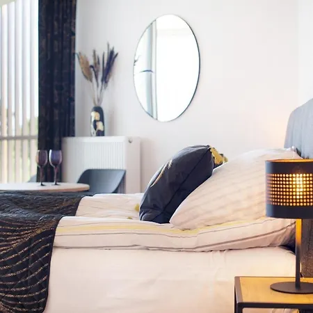 Apartment Luxurious For 2 People In